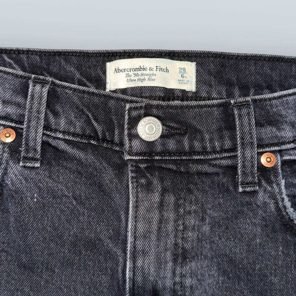 Abercrombie & Fitch | 90s Straight Ultra High Rise Jeans – Black Wash - Picture 2 of 7